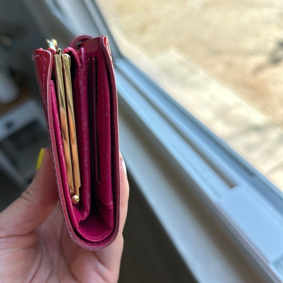 🍓Louis Vuitton Framboise (pink) Vernis Kisslock Wallet - Picture 12 of 16